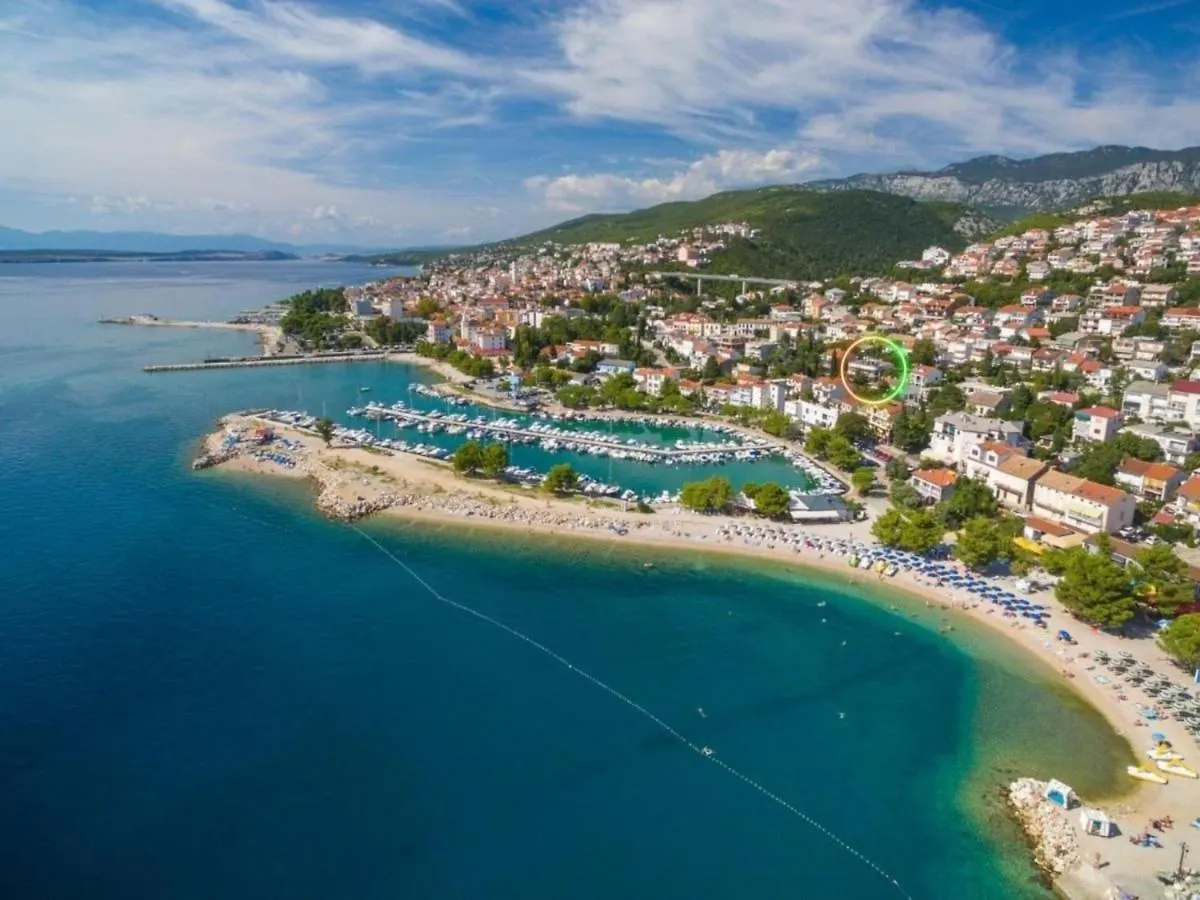 Guest house Apartments Crikvenica Megan 1