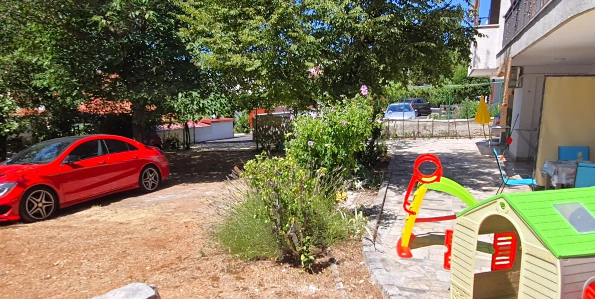 Guest house Apartments Crikvenica Megan 1